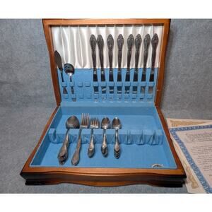 ROGERS KENTWOOD GARLAND Stainless Flatware Monogram W 7 Forks 14 Teaspoons